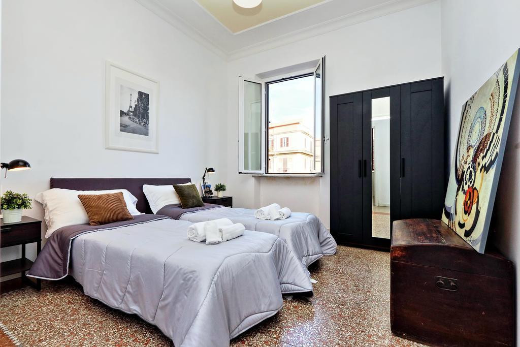 Apartment Piazza Capponi Rom